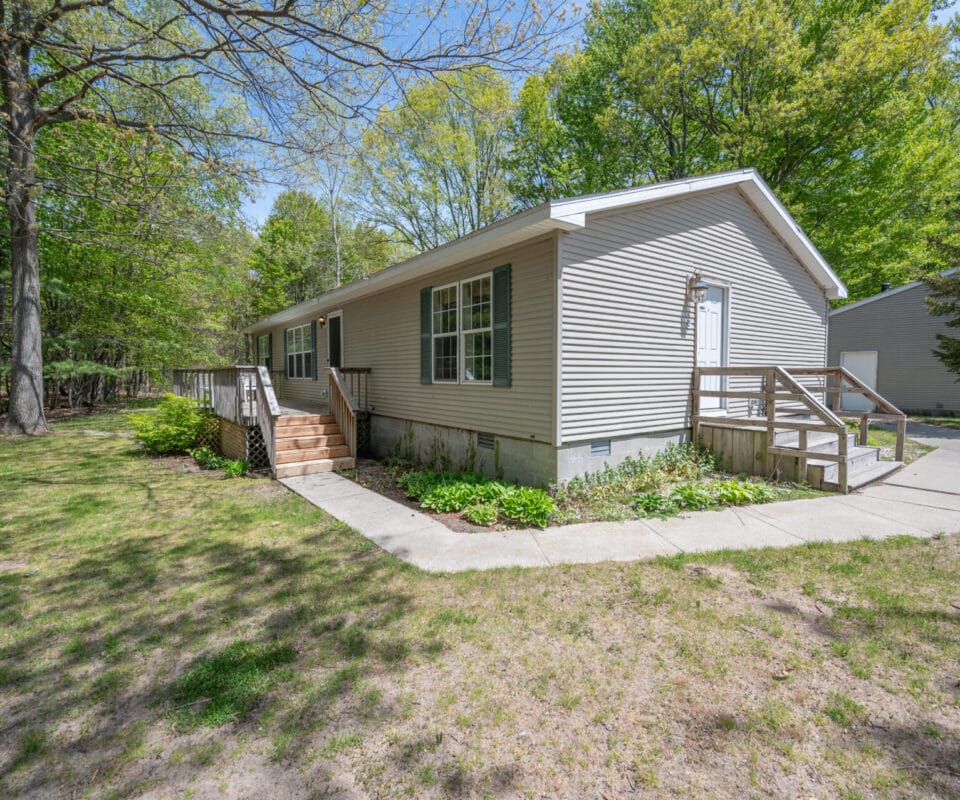grand-haven-cabin-house_51204621965_o-960x800